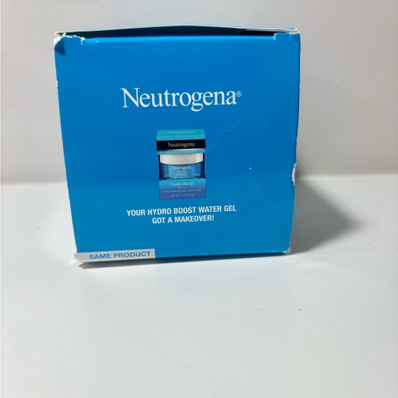 Neutrogena Hydro Boost Water Gel Face Moisturizer with Hyaluronic Acid - Picture 3 of 5